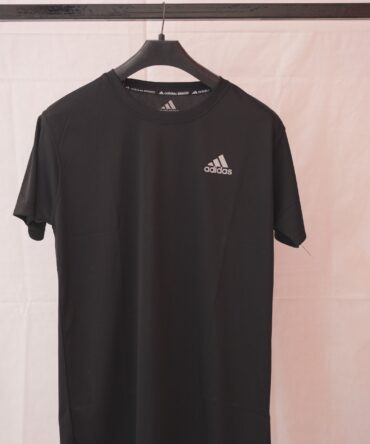 Adidas Men’s Black Performance T-Shirt – Lightweight Training & Sportswear