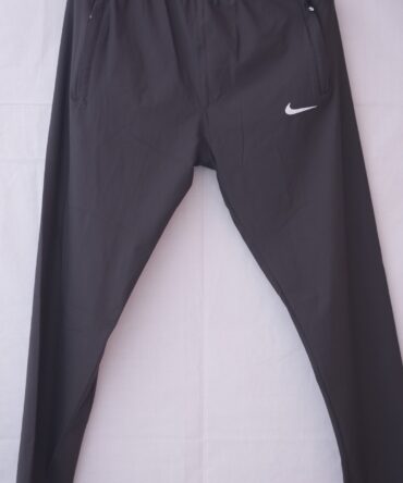 Nike Men’s Charcoal Gray Training Trouser – Lightweight Stretch Active Pants for Gym, Running & Sports
